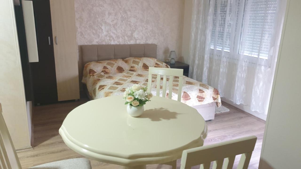 Apartments Kamenjar نوفي ساد المظهر الخارجي الصورة