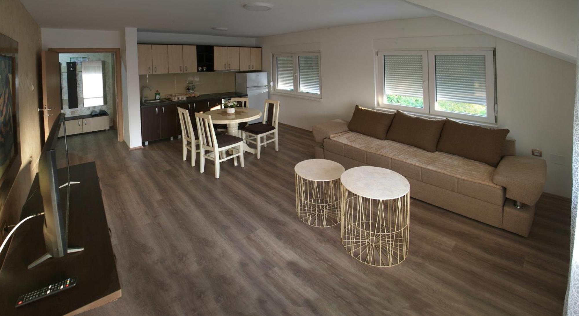 Apartments Kamenjar نوفي ساد الغرفة الصورة