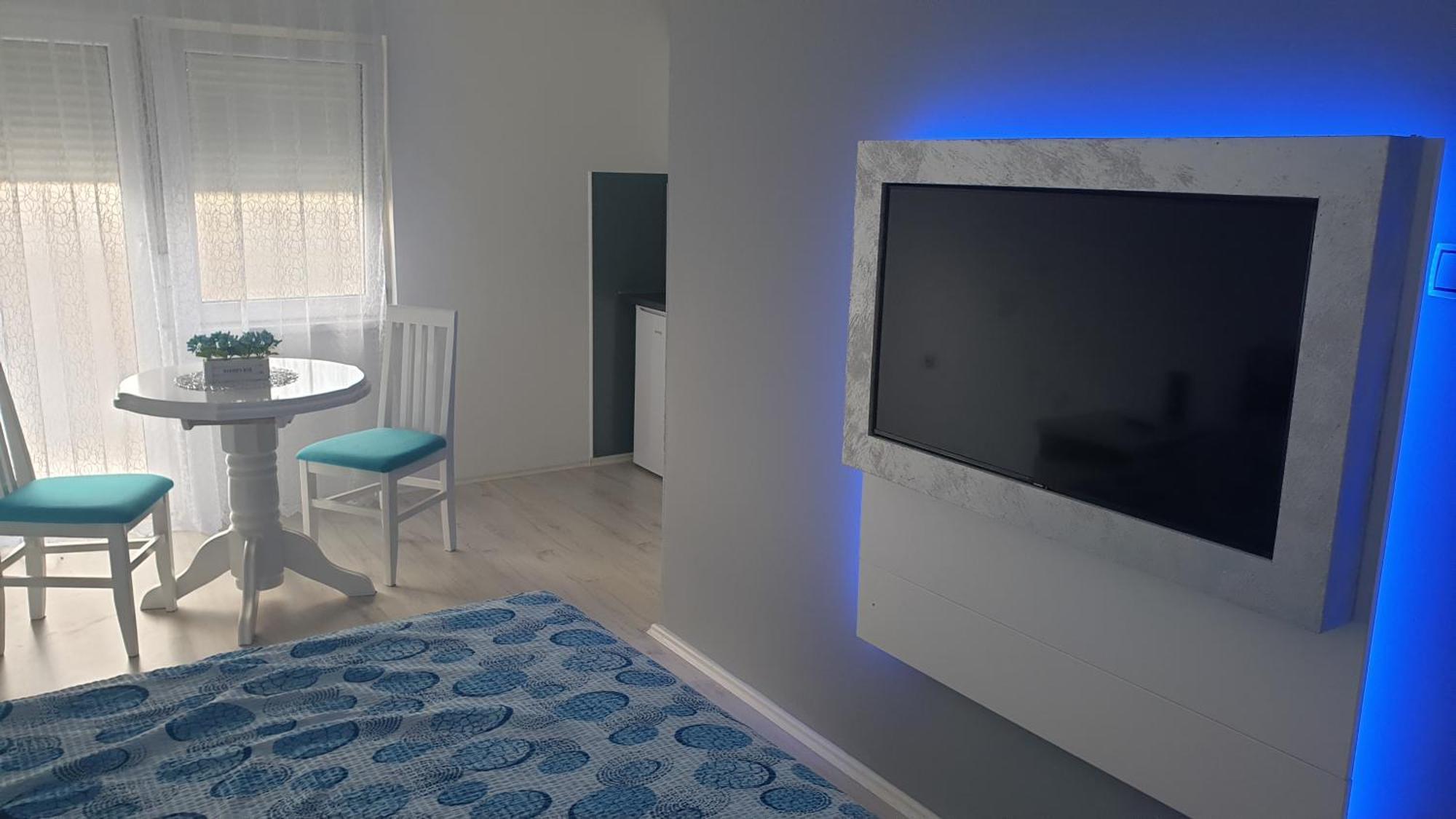 Apartments Kamenjar نوفي ساد الغرفة الصورة