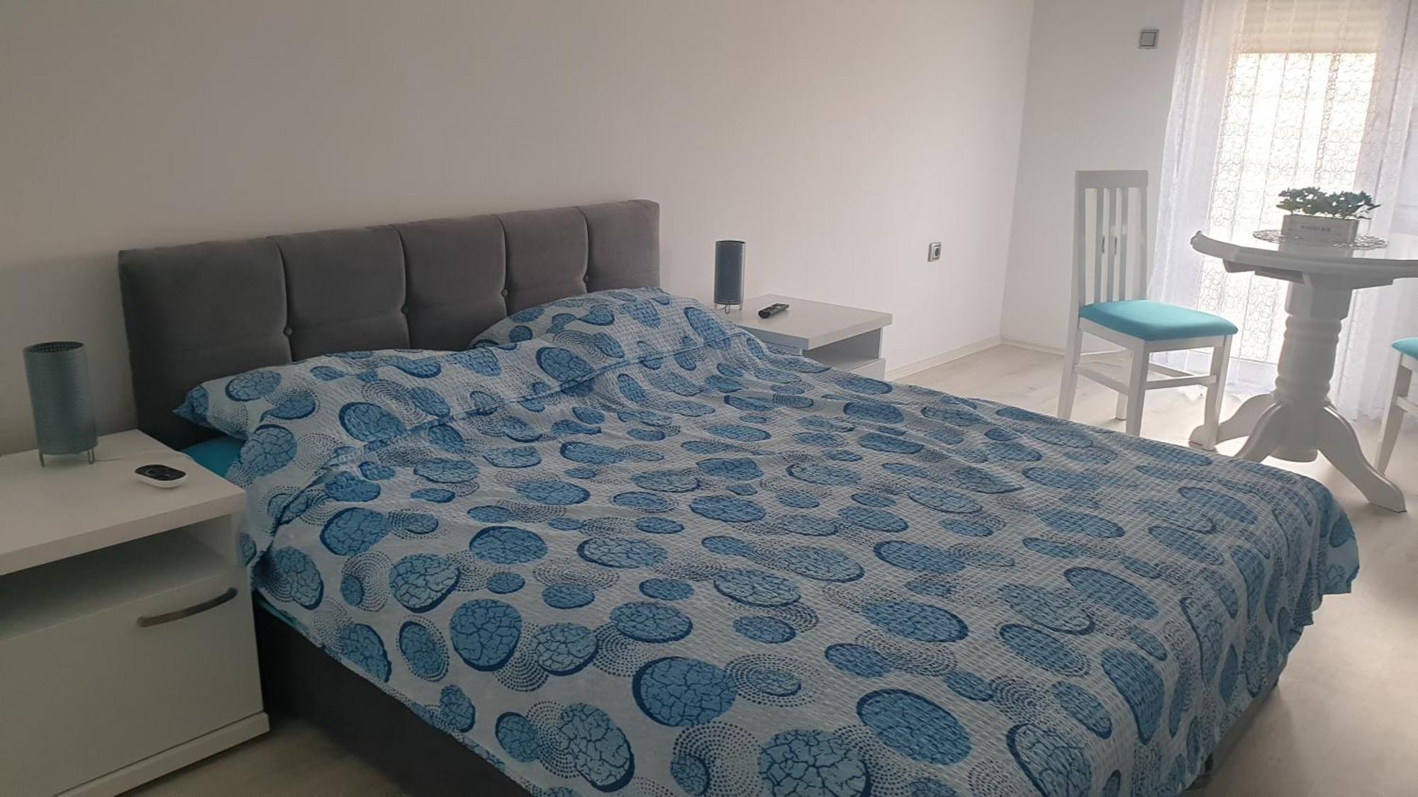 Apartments Kamenjar نوفي ساد الغرفة الصورة